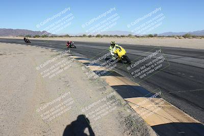 media/Dec-01-2025-Moto Forza (Mon) [[2daa91e15f]]/2-Intermediate Group/Session 4 (Turn 10 Inside)/